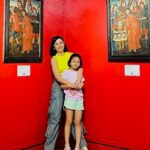 Beauty Gonzalez Instagram - The National Museum is always a good idea🤍
Swipe to the last photo to see our favorite Sculpture
By Our National Hero Jose Rizal. 
It is titled ‘ Mother’s Revenge’
It shows a Mama Dog viciously attacking a Crocodile who has just eaten its Puppy. 
I really wanted Olivia to see that. 
Fair Warning! He he