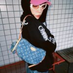 Riisa Naka Instagram – Y2Kの魅力溢れるクロワッサン👜🩷🦋
私好みのカジュアルスタイルでも
ナチュラルに使えるのって天才すぎ🥹❣️✨
2024年はじめてのすきバッグに出会えた幸せ❤️😘

@louisvuitton
#LOUISVUITTON
#LVFashion
#LVRemix
#PR