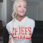 Sarah Michelle Gellar Instagram - Getting ready to go to the big game, so when your home team doesn’t make it…. #readyforit