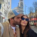 Paula Echevarría Instagram - Mi San Valentín... 
Te quiero y quiero seguir divirtiéndome, desmelenándome, cayéndome, levantándome, desesperándome y derritiéndome de amor contigo siempre ♥️🌹🔐

#EspérameQueVoy
#SanValentin
#Mío 
@migueltorres