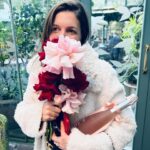 Poppy Delevingne Instagram - A very special Valentines with my Galentines… 
@the_ivy_collection 💘 

Here’s to friendship, sister soulmates & the hangover from hell. @della_vite