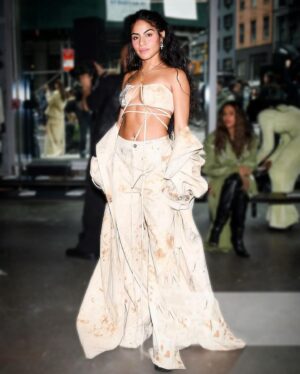 Jessie Reyez Instagram - Barely human in public 
NY fashion week 

@steph__major 
@lapointe 
@monsemaison 
@proenzaschouler 
@christiancowan