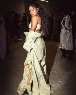 Jessie Reyez Instagram - Barely human in public 
NY fashion week 

@steph__major 
@lapointe 
@monsemaison 
@proenzaschouler 
@christiancowan