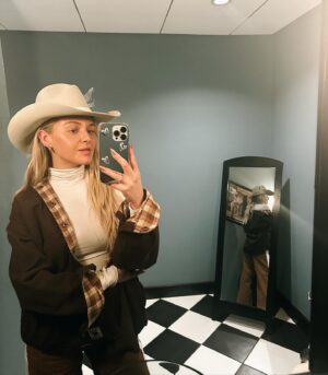 Kelsea Ballerini Thumbnail - 3 Likes - Most Liked Instagram Photos