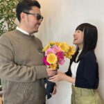 Marie Kondo Instagram - My husband Takumi surprised me with flowers for Valentine’s Day! It made me so happy! I am so grateful for special days like this where it gives us reminders to share and express gratitude to those we love. I am filled with so much joy having such a loving and supportive husband and the most loving children that make me laugh and smile every day. I hope that each of you are taking the time to love yourself and to share your love to others as well! I wish you all a very happy Valentines’ Day!

#valentinesday #grateful #sparkjoy
