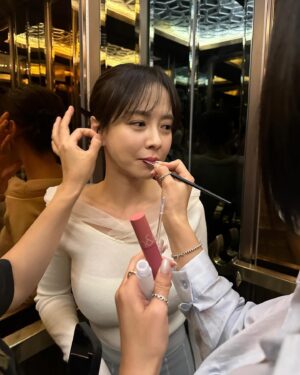 Song Ji-hyo Thumbnail - 449K Likes - Top Liked Instagram Posts and Photos