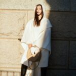 Jolin Tsai Instagram - 白色情人節
@maisonvalentino
#VALENTINOGARAVANI #VLogoMoonBag