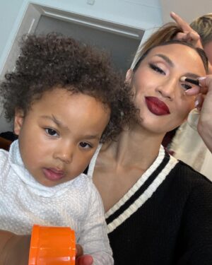 Jeannie Mai Instagram - @peopleschoice but first … we pregame