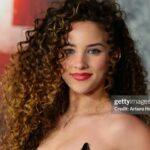 Sofie Dossi Instagram - Damsel premier last night🖤 @netflix @netflixfilm