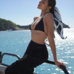 Olivia Culpo Instagram – vacation mode 🤍