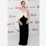 Sarah Drew Instagram - Had a date night with the hubby last night at the  #EJAFOscars party!! Saw some old friends, met some new and had an all around beautiful night! Thank you @gettyentertainment for the arrival photos! 
@ejaf 
@eltonjohn 
FASHION DEETS
Stylist: @karenraphael @ilanauretsky 
Hair: @dannidoesit 
Makeup: @berlyrodriguezmua 

Dress: @antoniogrimaldi 
Earrings: @normansilverman 
Rings: @shahlakarimi_jewelry 
Clutch: @tylerellisofficial 
Shoes: @larroude 

Publicist: @monaloring @chprteam