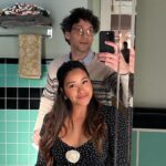 Gina Rodriguez Instagram - #Nelward @notdeadyetabc Wednesdays at 8:30pm on @abcnetwork (stream previous episodes on @hulu)