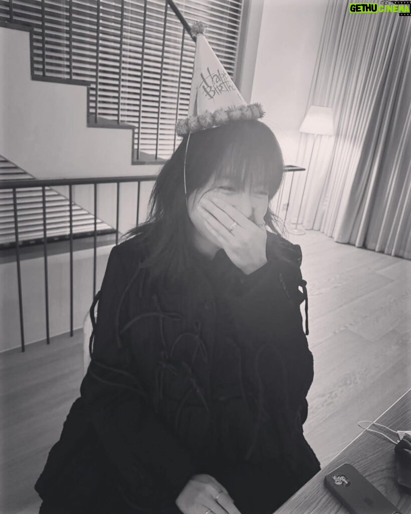 Han Hyo-joo Instagram - Thank you so much for celebrating my birthday. 🤍