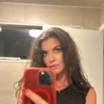 Alinne Moraes Instagram -
