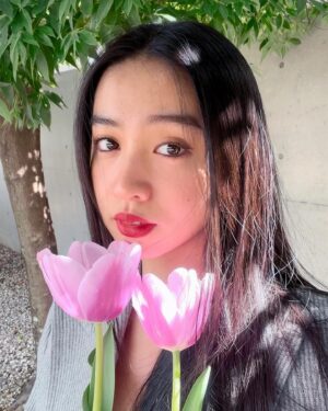 Kōki Instagram - OOTD 🌷💗💄

優しい色のチューリップ☺️

Merci @louisvuitton