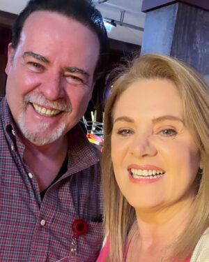 Erika Buenfil Instagram - Juntos Nuevamente. #fujitivas. #CesarEvora