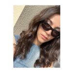 Claudia Salas Instagram - Un año más de agradecimientos al @festivalmalaga y por supuesto a toda la gente que estuvo tan cerquita y dándonos su amor en el estreno de INVASIÓN.

Obra de @guillemclua dirigida por @davidmporras que se estrenará en cines el próximo 28 de junio.

Gracias @secuoyastudios y @eduardocampoy por seguir sumando al cine.

Gracias al equipo de @kuranda_agencia por acompañarme siempre.
A mi indiscutible compañera @cristina_salas_ 🤍
A @josejuan35 por otra más (nunca la última).
@luisberrendero gracias por tu arte, cuidado y profesionalidad.🖤
@habeyclub 💙

@rabat por seguir sumando
@hublot porque está siendo mi casa. ¡Gracias! @prgalea 
@ysl por facilitarlo todo.

#yslbeauty #makeuplook