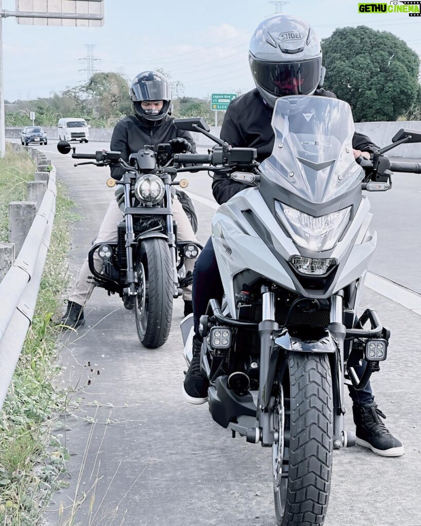 Jennylyn Mercado Instagram - First SLEX ride with my partner in crime❤️ #ridersinslex #myrideordie #nasundokona @hondaph_mc