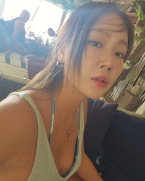 Soyou Thumbnail - 33K Likes - Most Liked Instagram Photos