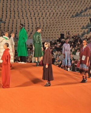 Débora Nascimento Instagram - O croco de @pelagia.k 🐊🍊

debut collection for @lacoste #pfw