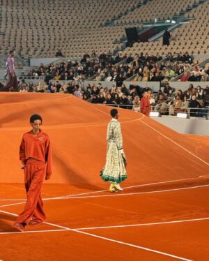 Débora Nascimento Instagram - O croco de @pelagia.k 🐊🍊

debut collection for @lacoste #pfw