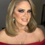 Erika Buenfil Instagram - Siempre con motivos, para amar, sonreír y ser feliz . Mañana será un gran día . 🙌 gracias gracias gracias