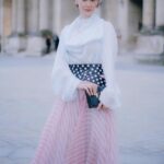 Sarah Paulson Instagram - What an honor @nicolasghesquiere to witness your magic and artistry. Congratulations on ten glorious years. Thank you so much for having us.
@louisvuitton 
@karlawelchstylist 
@jillianhalouska hair
@ewtmakeup makeup 
📸 @harrisontsui 
❤️ @hollandvtaylor