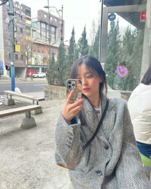 Park Ji-hu Thumbnail - 431.8K Likes - Most Liked Instagram Photos