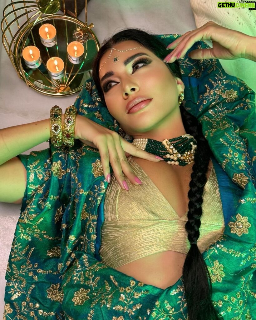 Lamitta Frangieh Instagram - From me and @lasirenegroup we wish you a Ramadan Kareem 🌙 May your month be filled with much love and blessings 🙏
.
.
.
#ramadankareem #ramadanmubarak #ramadanvibes #dubai#india#mumbai #bollywood #bollywoodstyle #bollywoodmovies #actress#lamittafrangieh