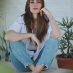 Amina Khalil Instagram - كل سنة وانتم طيبين ✨ 
رمضان كريم 🤍🙏🏼 
Wishing everyone a blessed month ahead.. 
May you all find peace, love and balance throughout 🪷 

Feels very different this year to not be working on a show for the first time after 13 years.. the endless days and nights on set.. the excitement of the first airing.. the billboards on the streets.. can’t say i dont miss it, because ofcourse a part of me does.. 
But, im so grateful for the things I was able to accomplish and experience nevertheless.. 
Taking time to reflect, relax, work on myself, and do other things Ive always wanted to do but never had the time to, gives you perspective and really makes you count your blessings.. for even the littlest of things.. 🌿🙏🏼 

Goodluck to all my friends who have Ramadan shows this year, i’ll be watching and supporting you all 🫶🏻 ربنا معاكم يا حبايبي 

Happy Ramadan everybody ! 
Eat. Pray. Love ! 
🤍💫 

Jewelry by: @11_11egypt