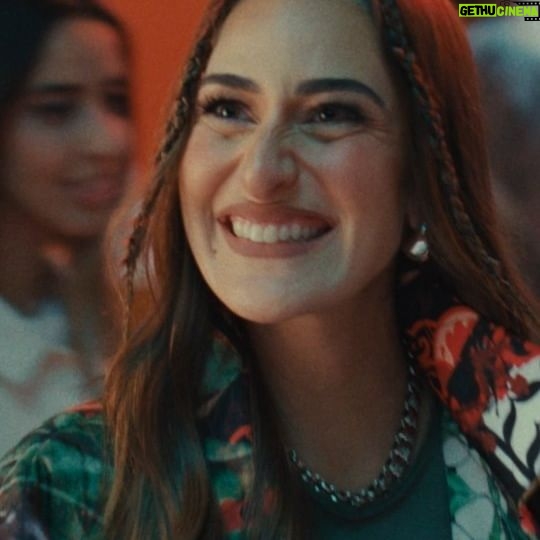 Amina Khalil Instagram - المنتج المصري...فرصة
وفى حاجات لما بتاخد فرصتها بتبان
وإحنا فى بنــــــك القـــــاهرة
مع كل اللى بيدى فرصة للمنتجات المصرية 

إديله فرصة يبان

#بنك_القاهرة
#فرص_بلا_حدود
#المنتج_المصري

@aminakhalilofficial @amir.eid @aidaelayoubi

@zee_officialeg @cairopolitan @gammbaz @asili.eg @upfuse  @in.your.shoe @nashwajewelry_ @habu.eg @horraofficial @lelu_storee @maddegypt @jimmy.gami @rnklstore @mobikya @gonaturalegypt