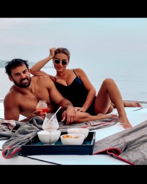 Jessie James Decker Instagram - Happy birthday to the love of my life @ericdecker 🎉 37 looks good on ya daddy 😙