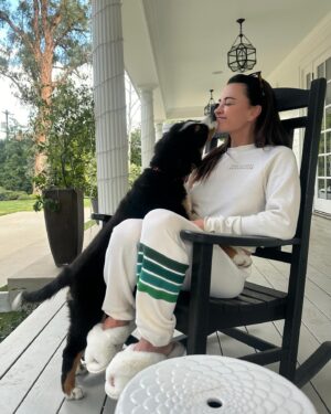Kyle Richards Instagram - Puppy love ❤️ #Georgie