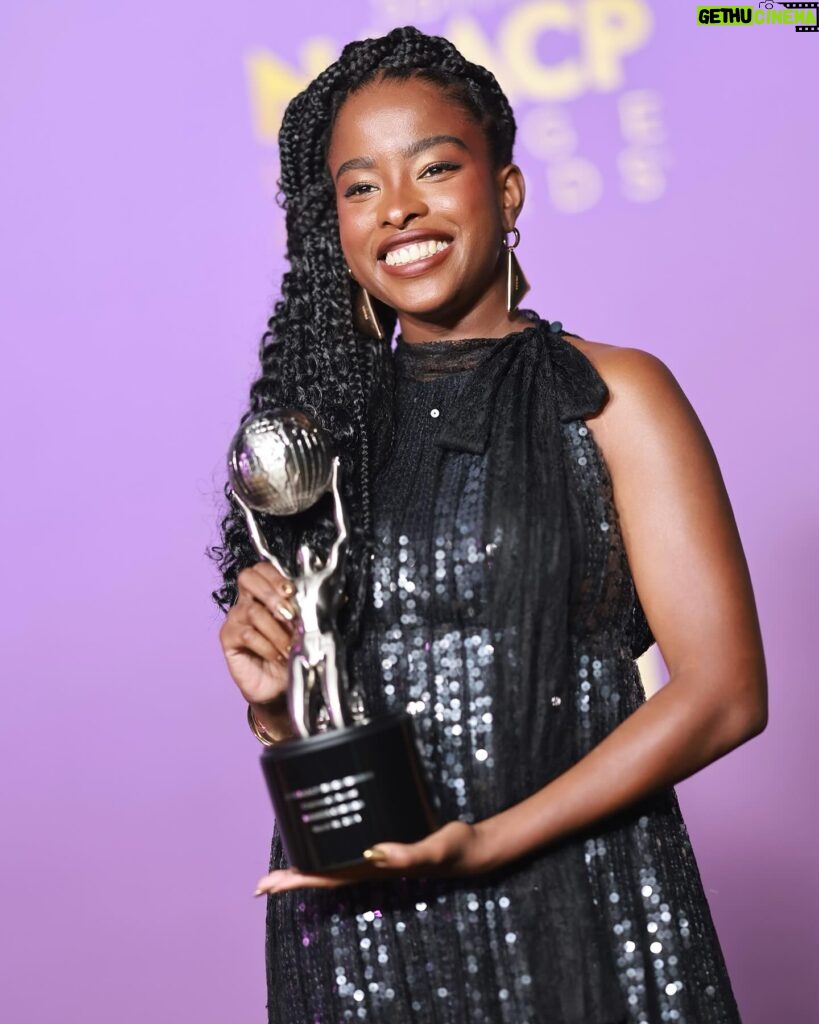 Amanda Gorman Instagram - Still reeling with gratitude and pure joy to have received the @naacpimageawards Chairman’s Award the other night; what an honor that goes beyond words. Thank you so much to the @naacp and the Black community for continuing to celebrate and share my work in a long-standing heritage of the Black literary ancestors before me who made this possible, and thank you to our allies for protecting and supporting artists of the African diaspora. As I remind myself in a mantra before every performance: I am the daughter of Black writers, we are descended from freedom fighters, who broke their chains and changed the world. They call me 💛