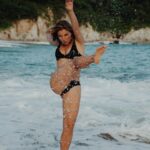 Ludwika Paleta Instagram - #TBT a uno de los proyectos más divertidos en los que he estado. Risas, gozo, amigos, noches estrelladas, abrazos, mezcal, luna, playa.
Qué más se puede pedir?  Ya vieron NOCHE DE BODAS? 
YA EN CINES 🍿
.
.
.
📷 @_kbocanegra