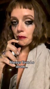 Tove Lo Instagram - 🫠 #habits