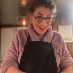 Mayim Bialik Instagram - Let’s bake #hamantaschen for #Purim, shall we? Yes, #vegan ! - and also GF options discussed. 🧑‍🍳