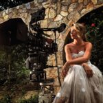 Ludwika Paleta Instagram - Ya fueron al cine? HOY es un gran día para ver NOCHE DE BODAS.  @noche_de_bodas 

📷 @juanhernandezcinematographer