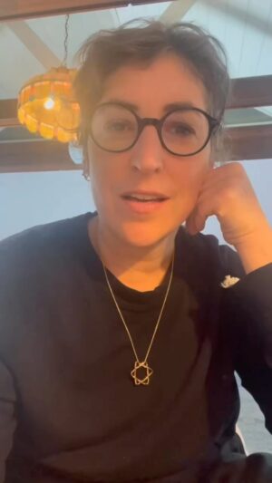 Mayim Bialik Instagram - Join a global united moment of prayer and solidarity with millions of Jews from around the world who will be reciting the Shema prayer in unison at 5:30 p.m. Israel time, 8.30 am PST, 11:30 a.m. East Coast time. The event takes place at the Western Wall and will be broadcast live worldwide on Thursday, March 21, from 4:30 p.m. until 5:30 p.m. (Israel time). Some of the hostages’ families will be sharing their stories and the event will conclude with the global Shema prayer. Please join us and for more information about what time you can join anywhere in the world, visit http://www.aish.com/globalunity Link in bio