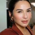 Jennylyn Mercado Instagram - 03.22.24 🤍

Thanks to my Glam Team!
Make-up: @rickmcalderon 
Hair: @darla_hair 
Styled by: @ajalberto @iancovinarao
