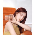 Cho Mi-yeon Instagram - 컬러는 웨이크메이크🫧🪽 @wakemake_official 🤍🩵💕