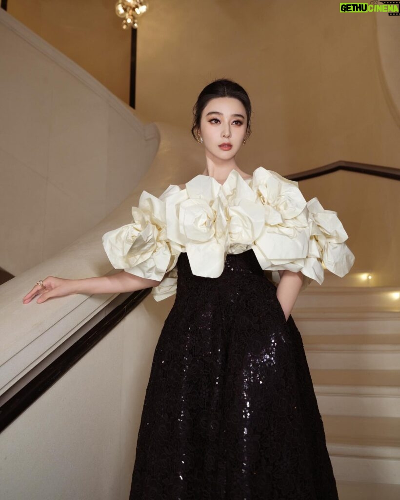 Fan Bingbing Instagram - 😘