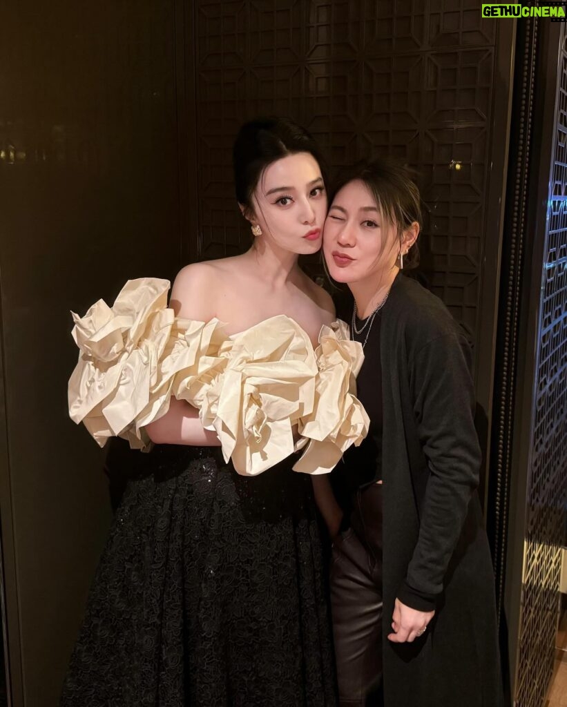 Fan Bingbing Instagram - 😘