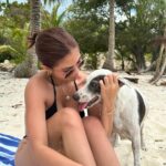 Heaven Peralejo Instagram - beach therapy