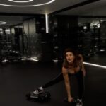 Elisabetta Canalis Instagram – Back to weights today! Grazie @giorgiomerlino per questa full immersion 😅