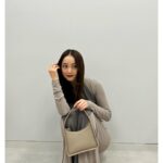 Nozomi Sasaki Instagram - 🌹

@fendi
#FendiSS24
#PR