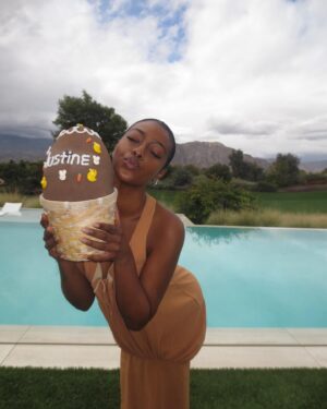 Justine Skye Instagram - Happy Easter † 🤍