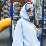 Riisa Naka Instagram - だいすきなLA拠点のMadhappy🇺🇸✨
最高な素材感で着心地抜群のスウェットに
さりげないステッチ🧵
日本でオンラインできるようになったし
はっぴーはっぴーはーっぴー🐈🩵

#madhappyjp
#madhappy
#pr
@madhappyjp
@madhappy