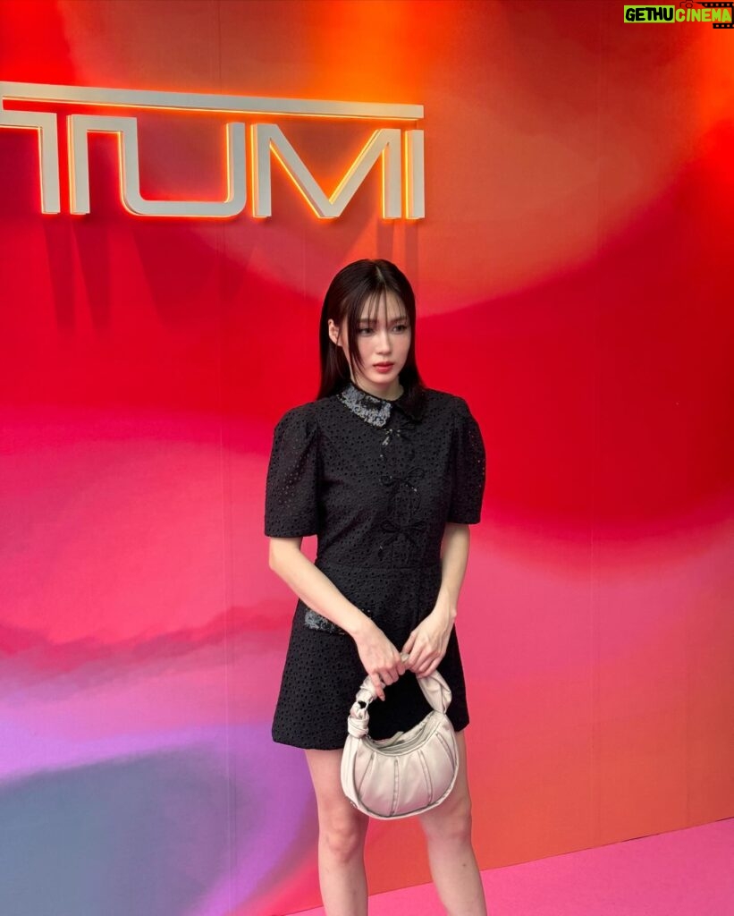 Pattranite Limpatiyakorn Instagram - TUMI’s Discovering Asra event in Singapore! I’m excited to be here to celebrate the launch of the new Asra women’s collection!
#Tumi
#TumiAsra
#TumiTH