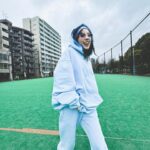 Riisa Naka Instagram - だいすきなLA拠点のMadhappy🇺🇸✨
最高な素材感で着心地抜群のスウェットに
さりげないステッチ🧵
日本でオンラインできるようになったし
はっぴーはっぴーはーっぴー🐈🩵

#madhappyjp
#madhappy
#pr
@madhappyjp
@madhappy